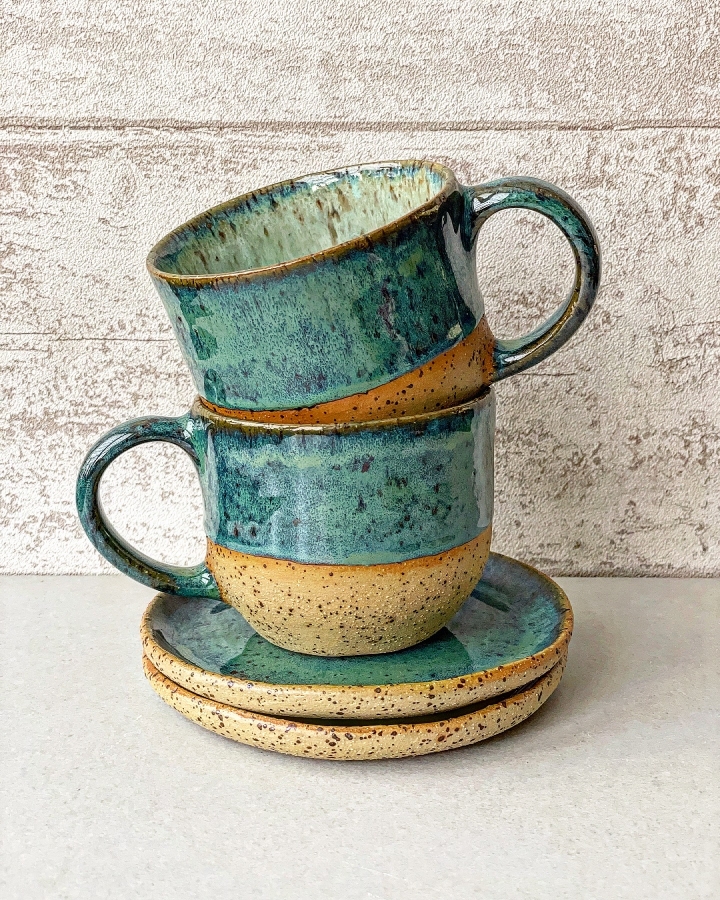 Komplet ceramiczny SEA DOTS (kubek 310 ml + talerzyk 13,5 cm)