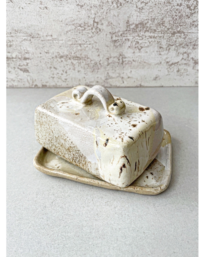 Ceramiczna maselniczka BEIGE