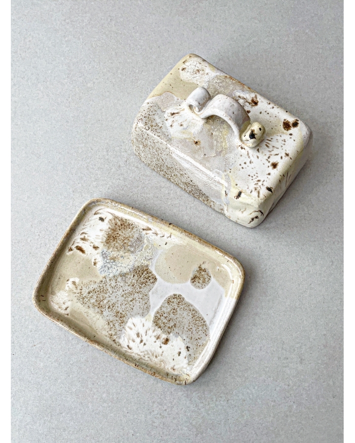 Ceramiczna maselniczka BEIGE