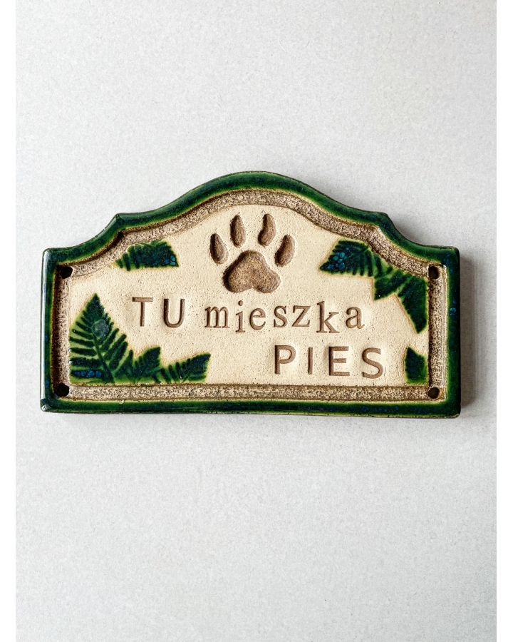 Tabliczka ceramiczna TU MIESZKA PIES