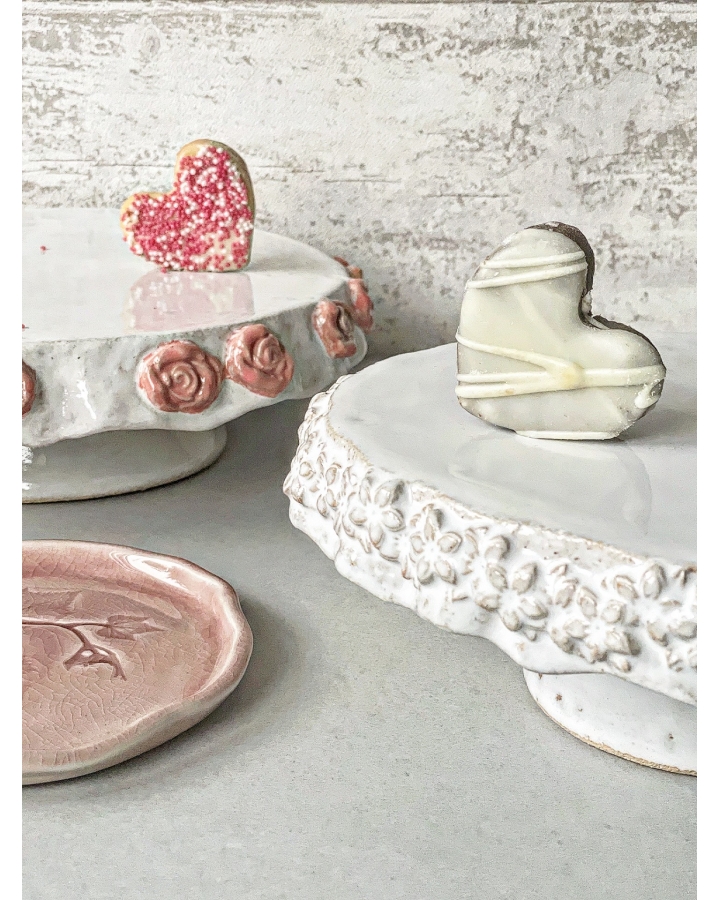 Patera ceramiczna na tort/ciasto WHITE FLOWERS 20 cm