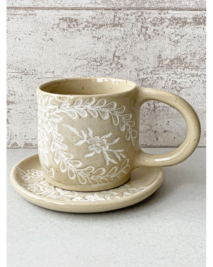 Komplet ceramiczny WHITE LACE (kubek 400 ml + talerzyk 14 cm)
