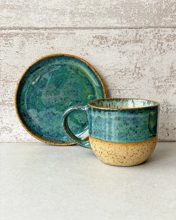Komplet ceramiczny SEA DOTS (kubek 310 ml + talerzyk 13,5 cm)