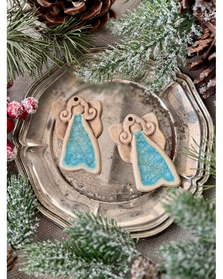 Ceramiczna zawieszka choinkowa ANIOŁEK NIEBIESKI