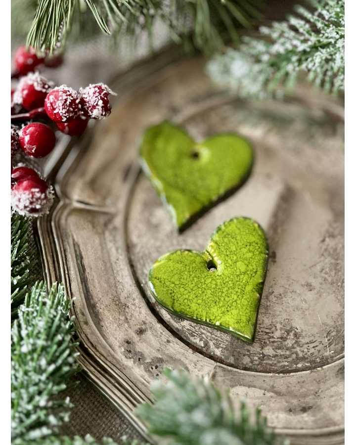 Ceramiczna zawieszka choinkowa SERCE LIMONKOWE KORONKOWE