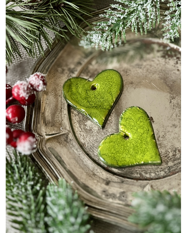 Ceramiczna zawieszka choinkowa SERCE LIMONKOWE KORONKOWE