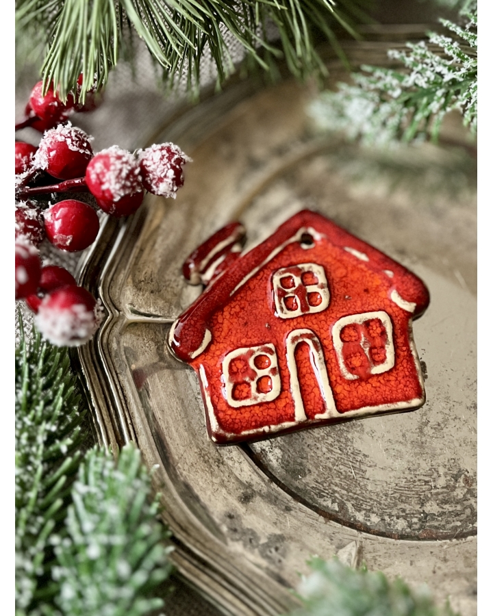 Ceramiczna zawieszka choinkowa CHATKA POMARAŃCZOWA CIEMNA