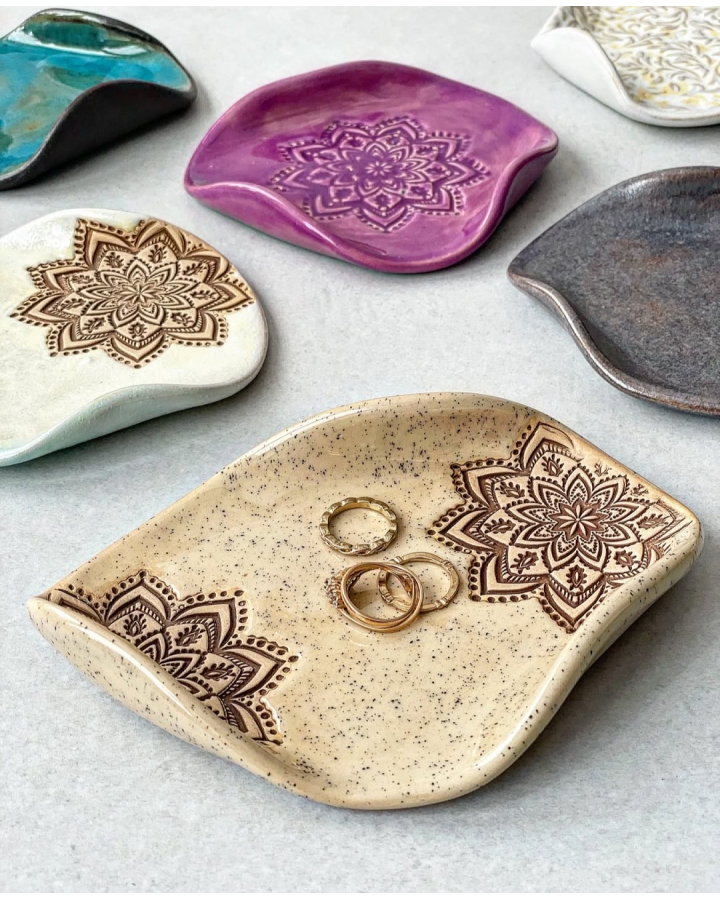 Falka na biżuterię BEIGE MANDALA